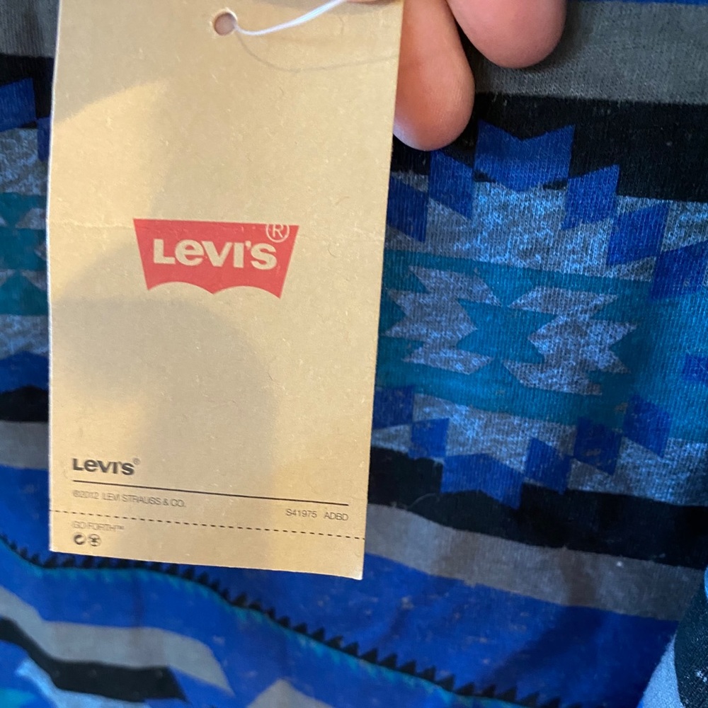 MEN’S Levi Blue Multi Aztec Tank Top Size Large - Picture 6 of 6